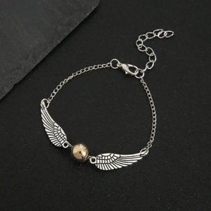 ⭐️NWT Harry Potter Snitch Bracelet